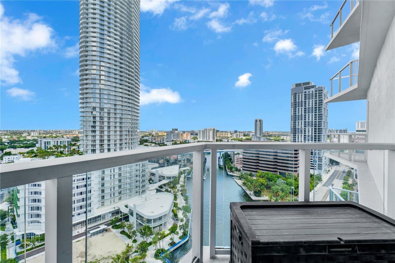 185 SW 7th St, Unit 1901, Miami, FL 33130 Photo