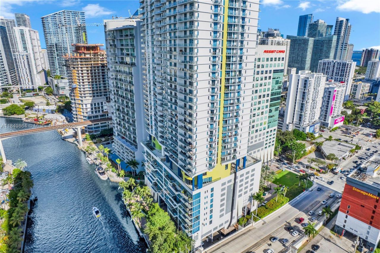 185 SW 7th St, Unit 1901, Miami, FL 33130 Photo