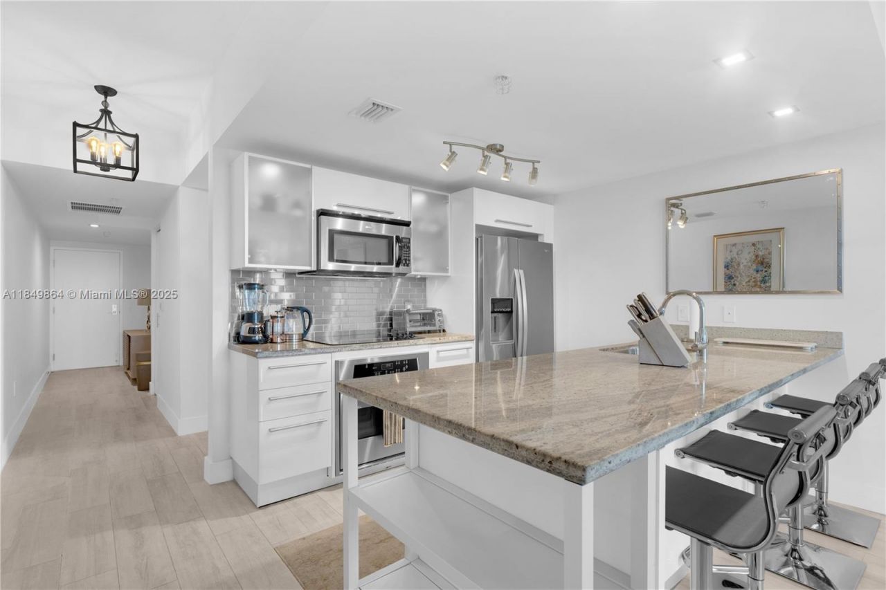 185 SW 7th St, Unit 1901, Miami, FL 33130 Photo