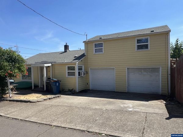 210 Hoyt St S, Salem, OR 97302