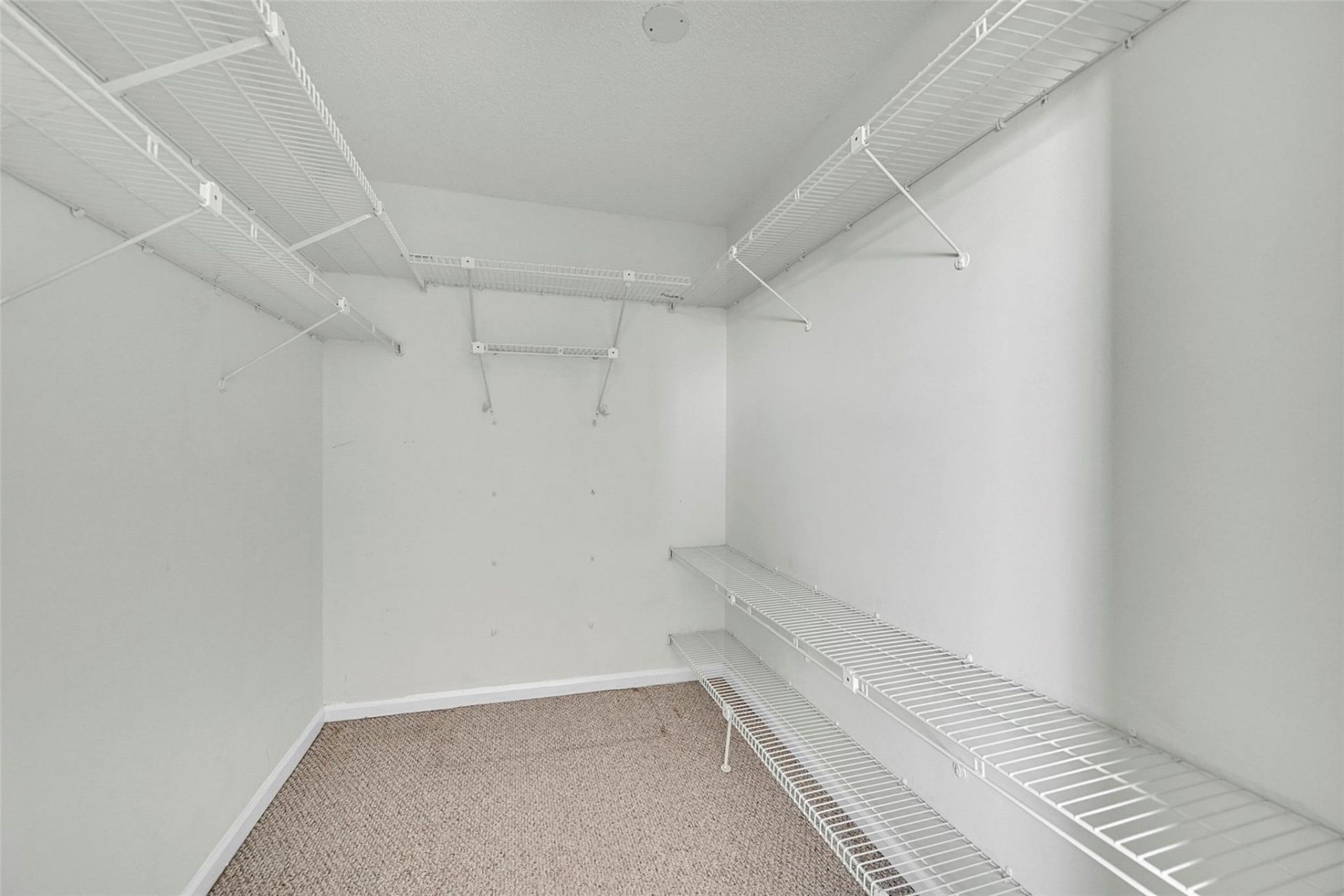 7210 Lake Circle Drive, Unit 401, Margate, FL 33063 Photo