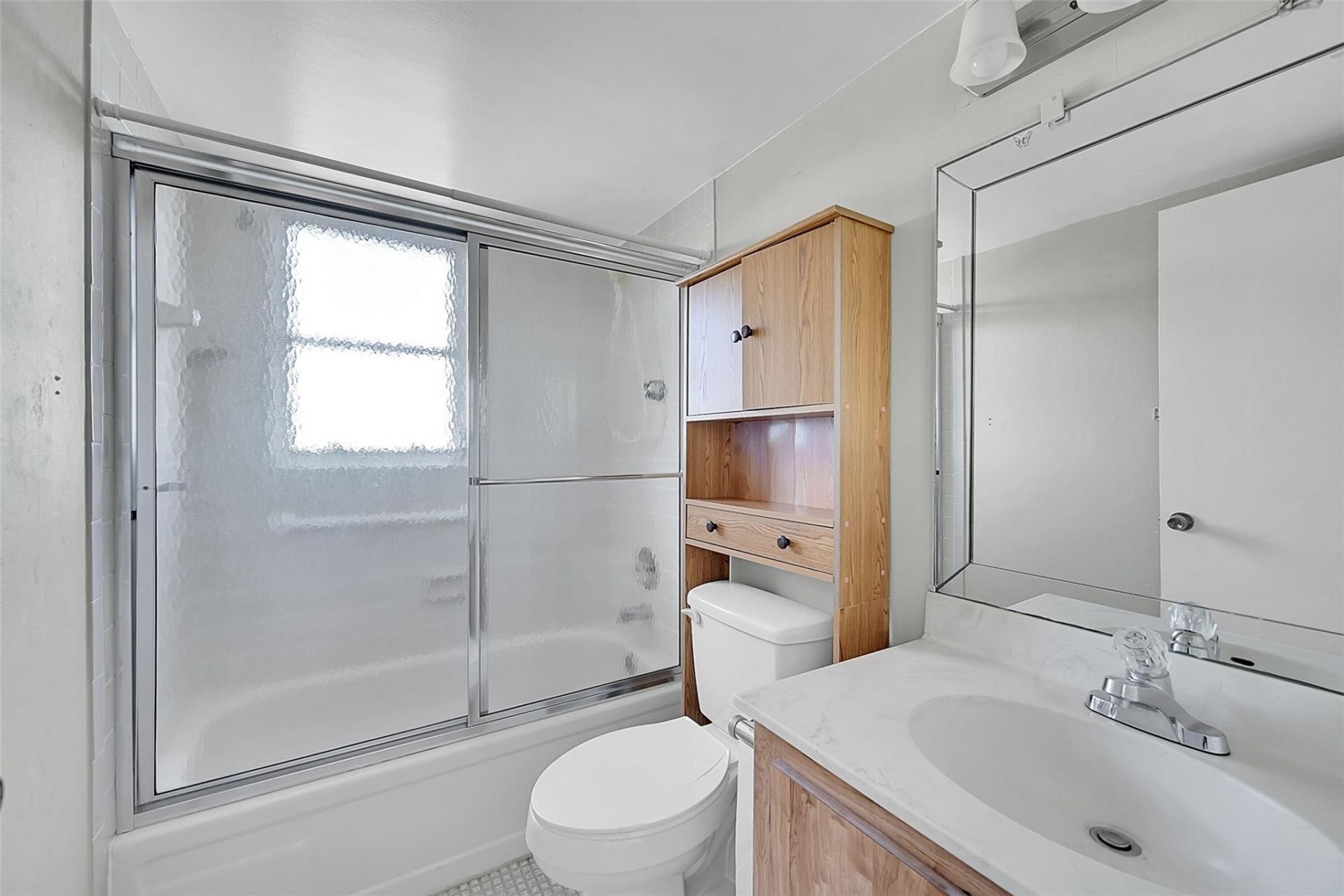 7210 Lake Circle Drive, Unit 401, Margate, FL 33063 Photo