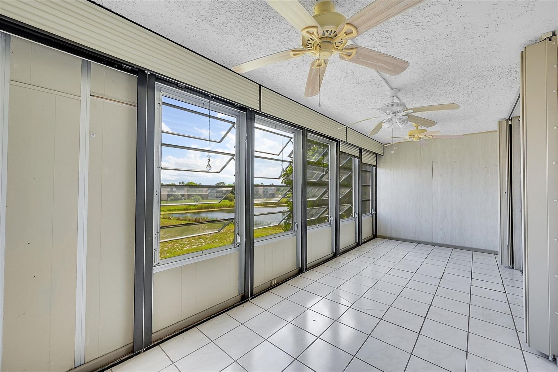 7210 Lake Circle Drive, Unit 401, Margate, FL 33063 Photo