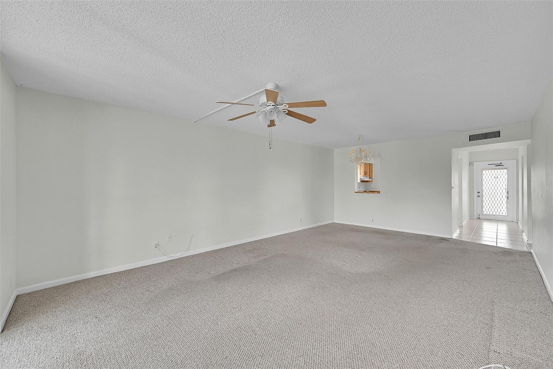 7210 Lake Circle Drive, Unit 401, Margate, FL 33063 Photo