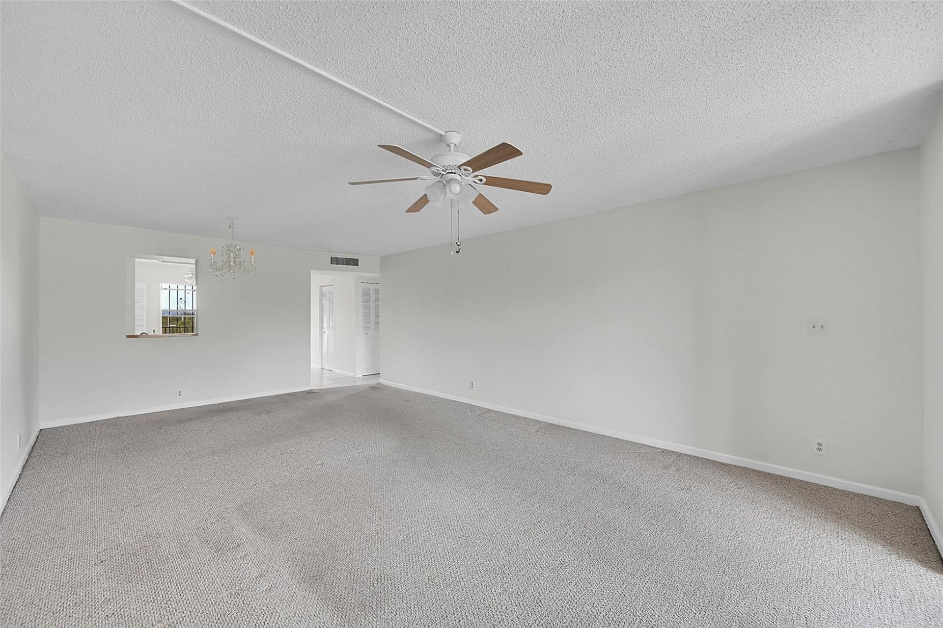 7210 Lake Circle Drive, Unit 401, Margate, FL 33063 Photo