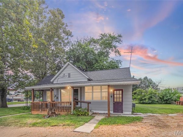905 W Carpenter Street, Jerseyville, IL 62052
