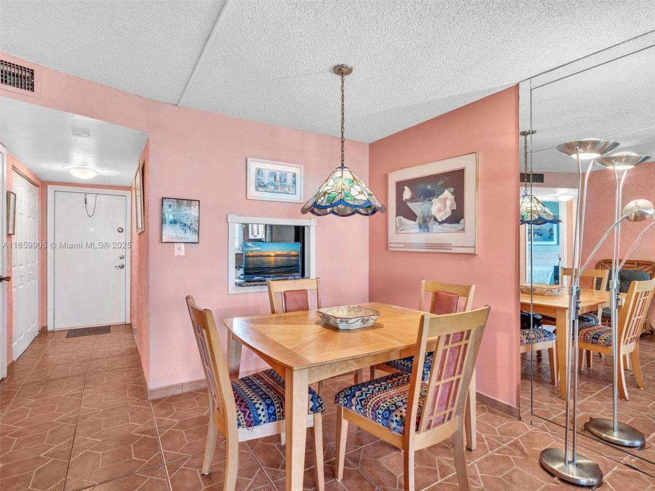 8020 N Sunrise Lakes Dr, Unit 110, Sunrise, FL 33322 Photo