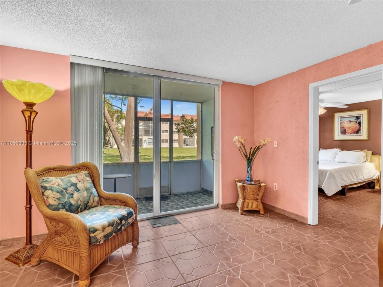 8020 N Sunrise Lakes Dr, Unit 110, Sunrise, FL 33322 Photo