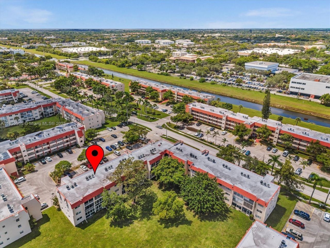 8020 N Sunrise Lakes Dr, Unit 110, Sunrise, FL 33322 Photo