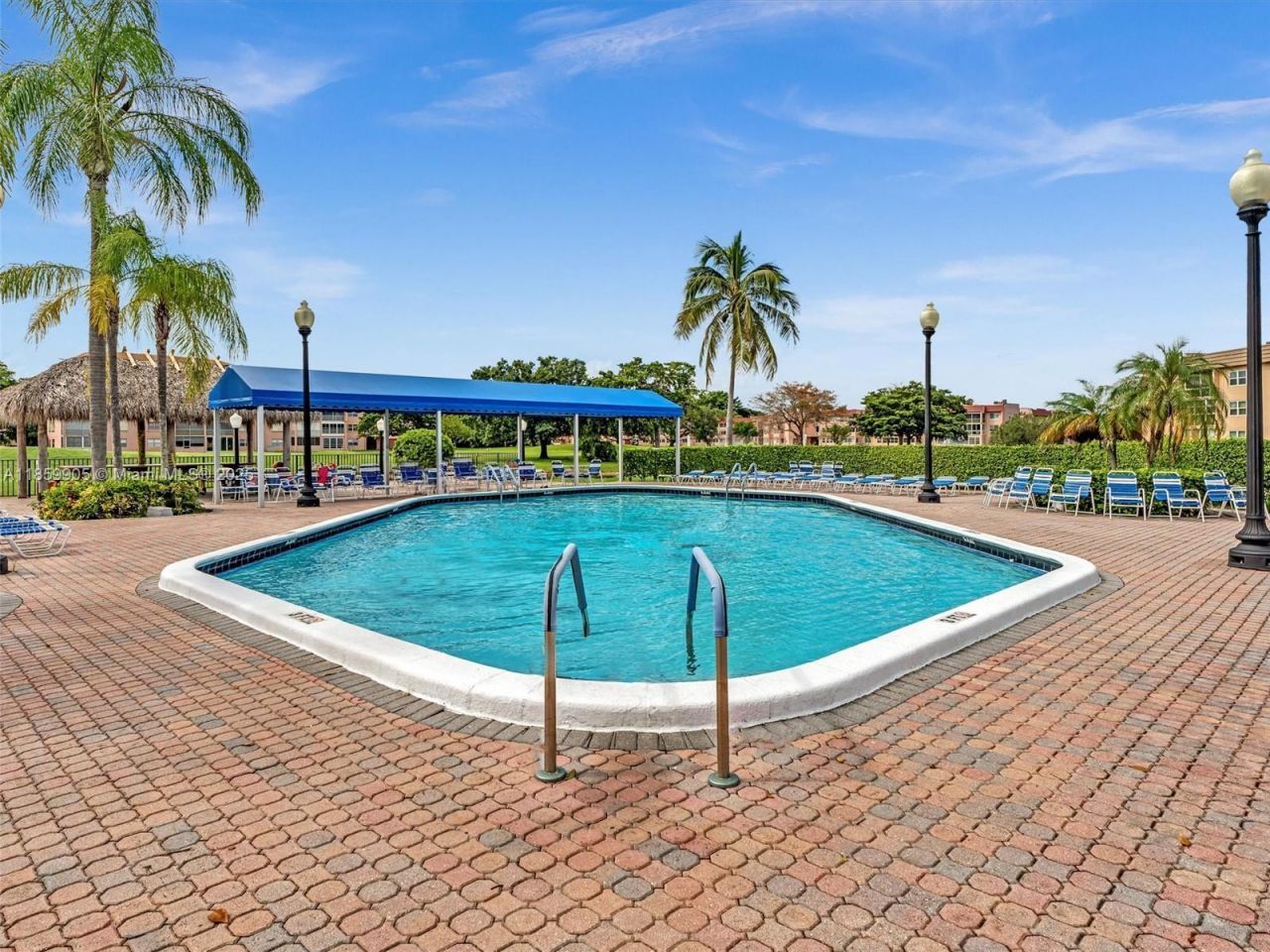 8020 N Sunrise Lakes Dr, Unit 110, Sunrise, FL 33322 Photo