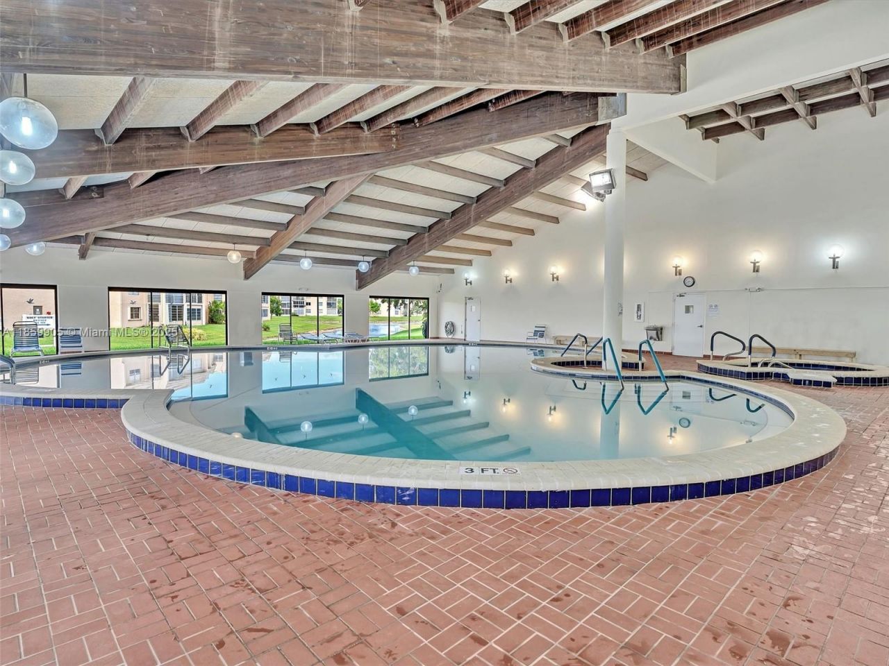 8020 N Sunrise Lakes Dr, Unit 110, Sunrise, FL 33322 Photo