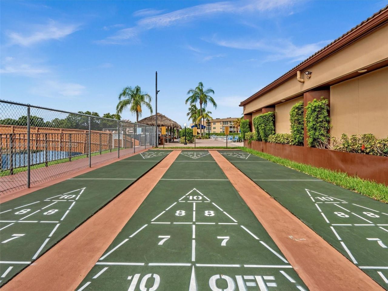 8020 N Sunrise Lakes Dr, Unit 110, Sunrise, FL 33322 Photo