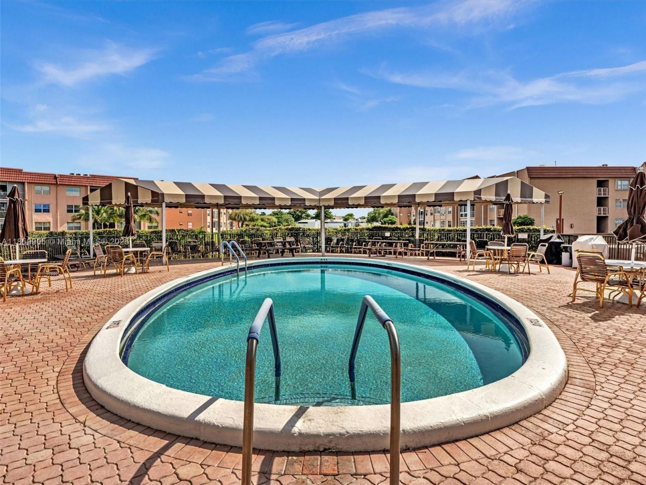 8020 N Sunrise Lakes Dr, Unit 110, Sunrise, FL 33322 Photo