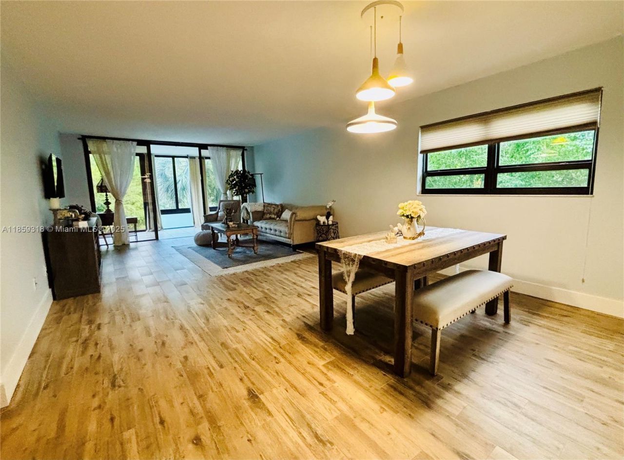 7515 NW 79th Ave, Unit 216, Tamarac, FL 33321 Photo