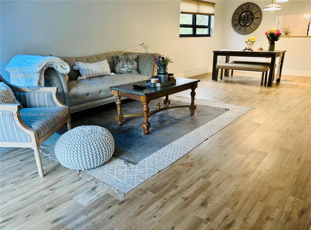 7515 NW 79th Ave, Unit 216, Tamarac, FL 33321 Photo