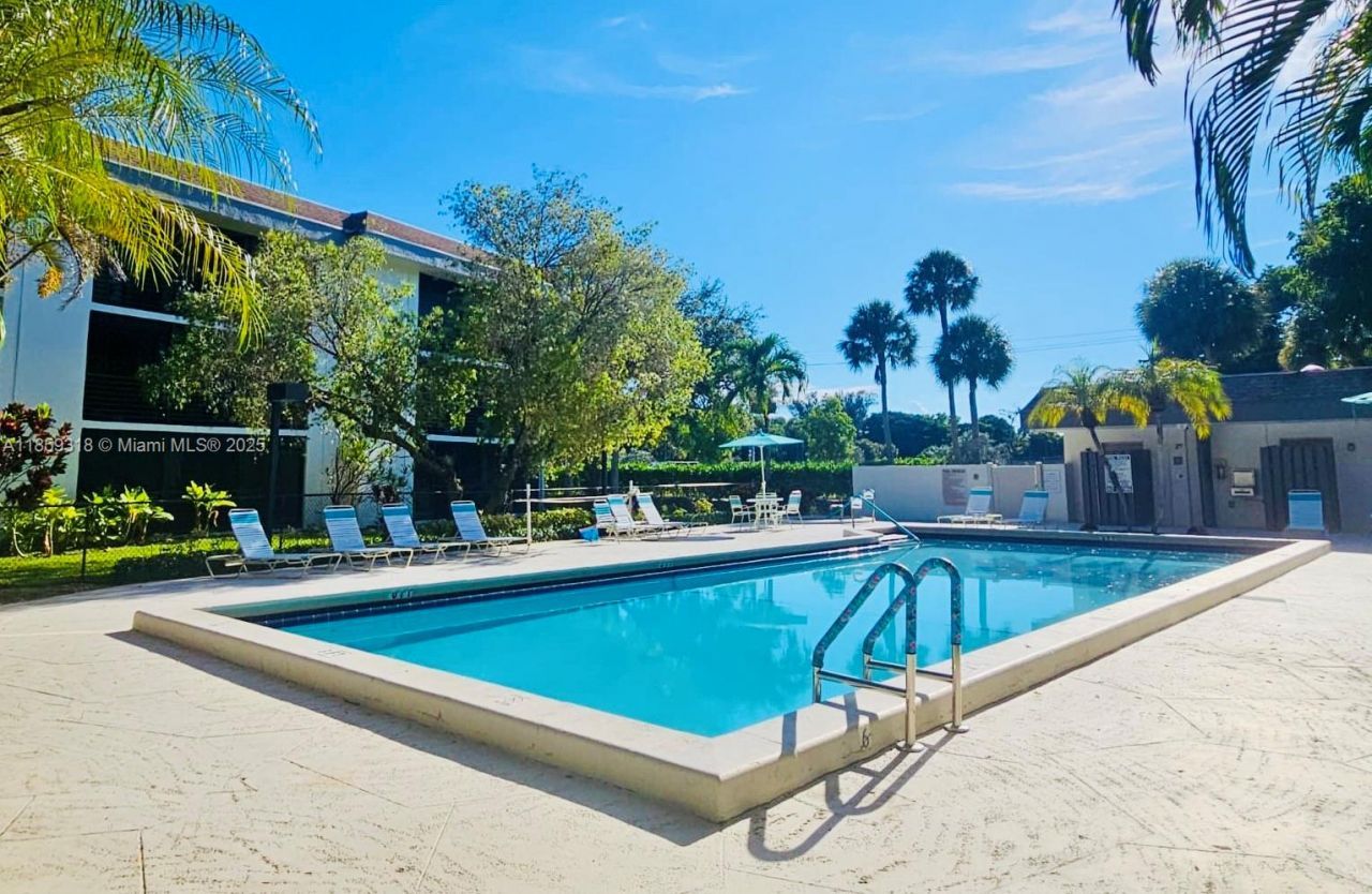 7515 NW 79th Ave, Unit 216, Tamarac, FL 33321 Photo