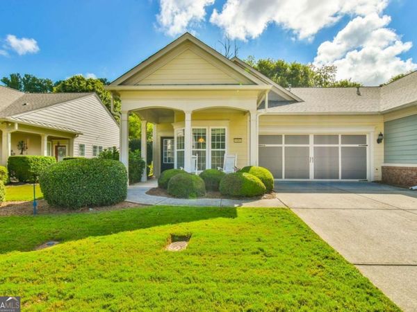 6184 Longleaf Drive, Hoschton, GA 30548