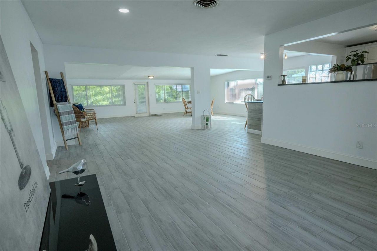 1101 28th Avenue S, Saint Petersburg, FL 33705 Photo