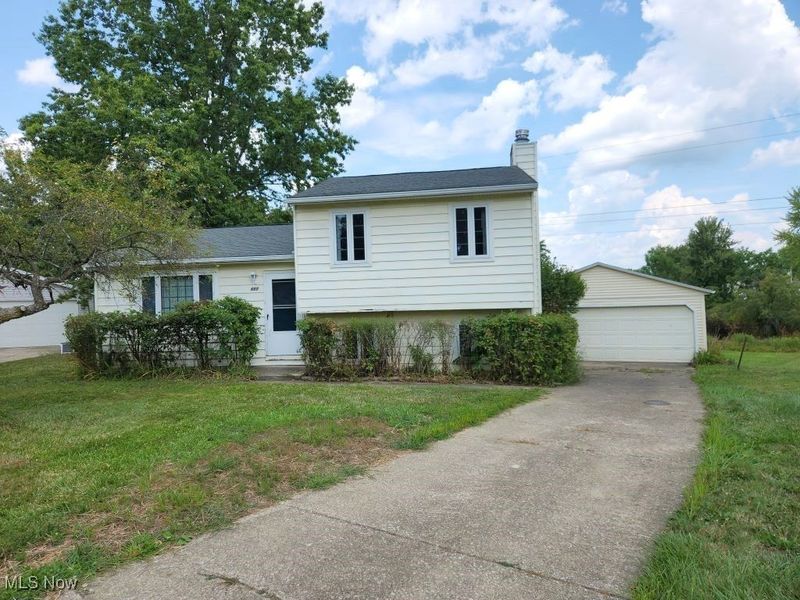 668 Westbrook Court, Ravenna, OH 44266 Photo 1