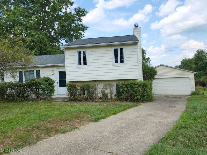 668 Westbrook Court, Ravenna, OH 44266 Photo 2