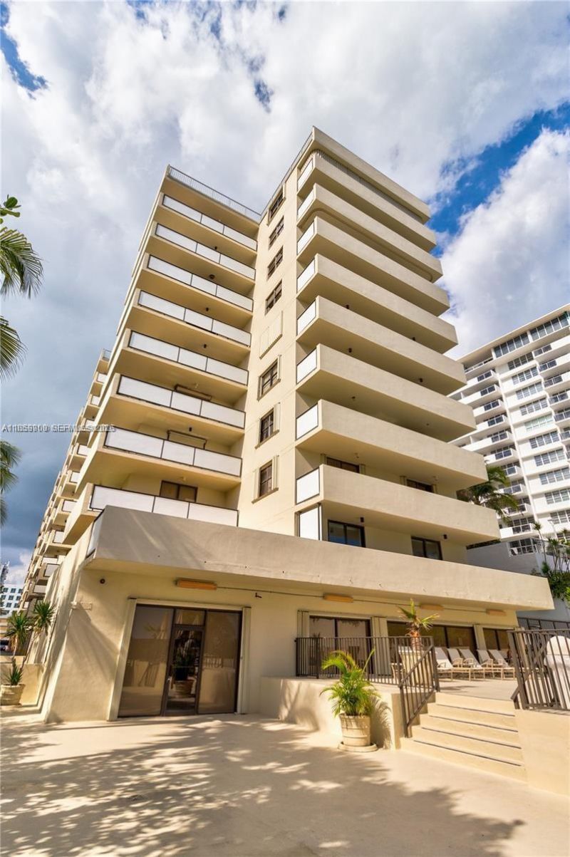 1621 Collins Ave, Unit 404, Miami Beach, FL 33139 Photo