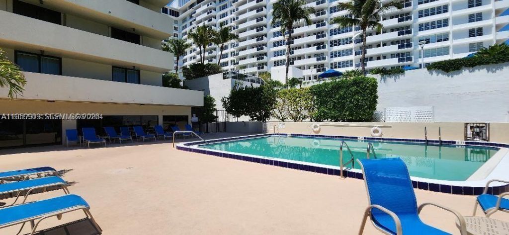 1621 Collins Ave, Unit 404, Miami Beach, FL 33139 Photo