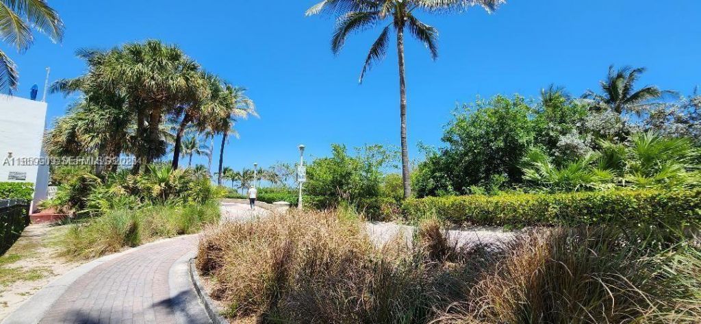 1621 Collins Ave, Unit 404, Miami Beach, FL 33139 Photo