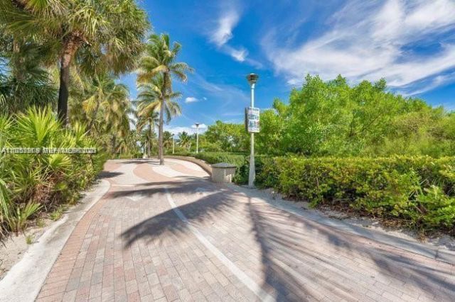 1621 Collins Ave, Unit 404, Miami Beach, FL 33139 Photo