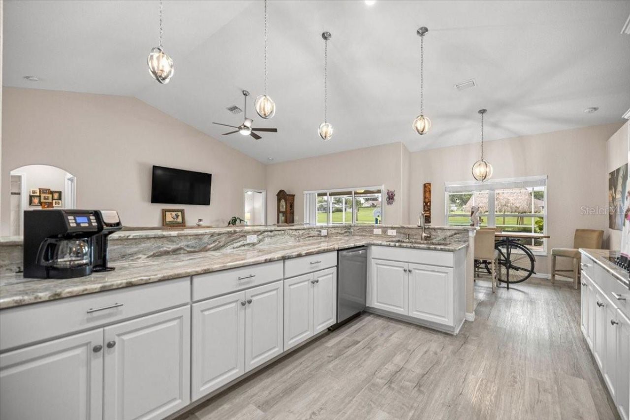 700 E Boston Street, Hernando, FL 34442 Photo