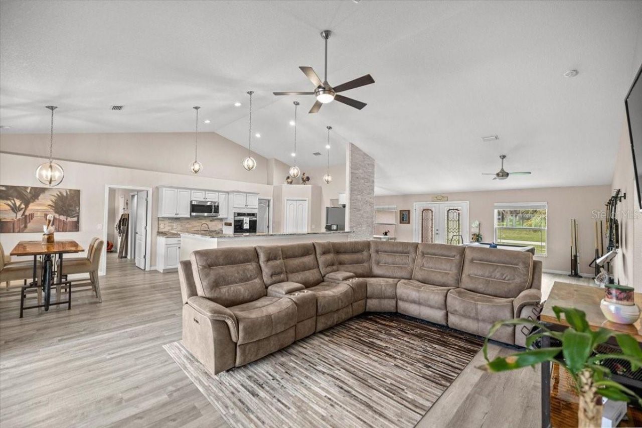 700 E Boston Street, Hernando, FL 34442 Photo