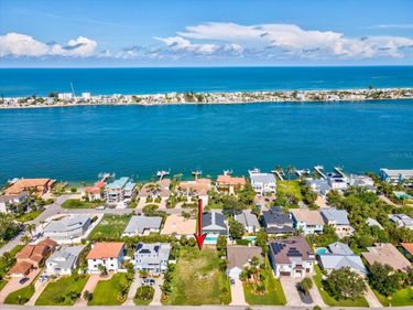 ST PETERSBURG, FL 33715