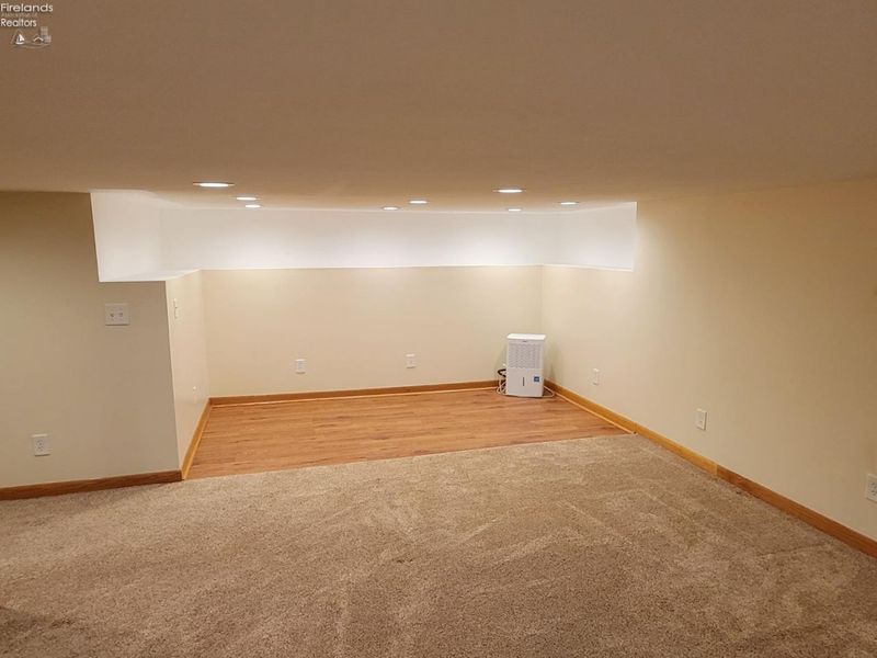 4470 W State Street, Lindsey, OH 43442 Photo 22