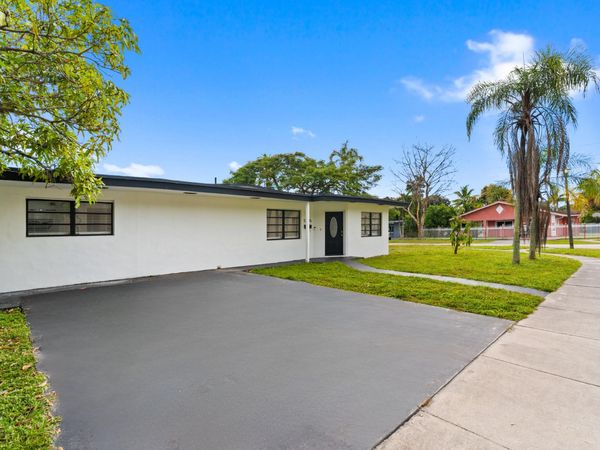 12805 NW 6th Avenue, North Miami, FL 33168