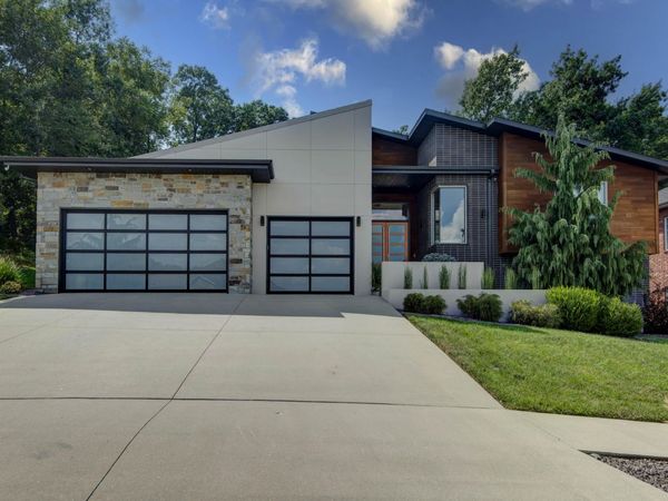 5521 S Ridge Top Avenue , Springfield, MO 65804