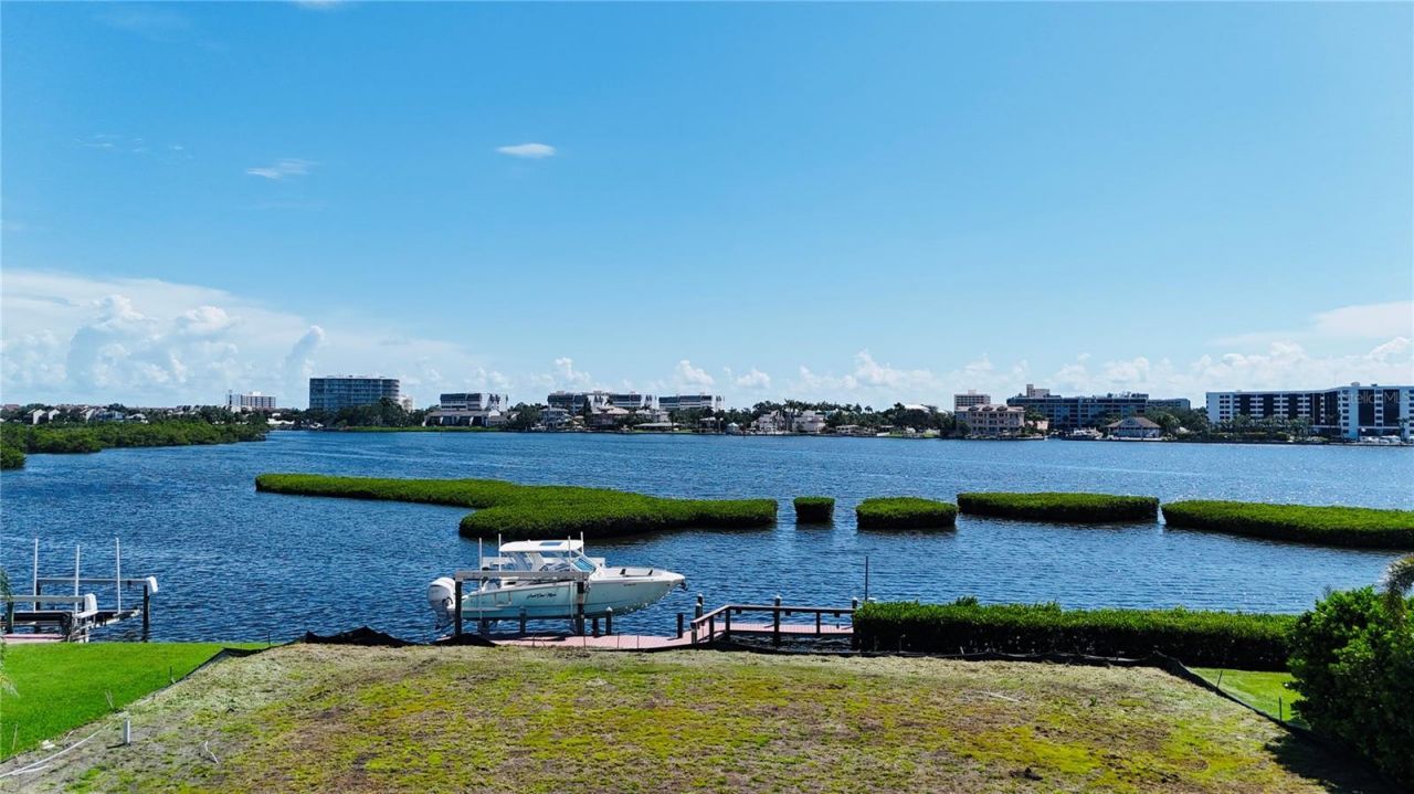 5848 Tidewood Avenue, Sarasota, FL 34231 Photo
