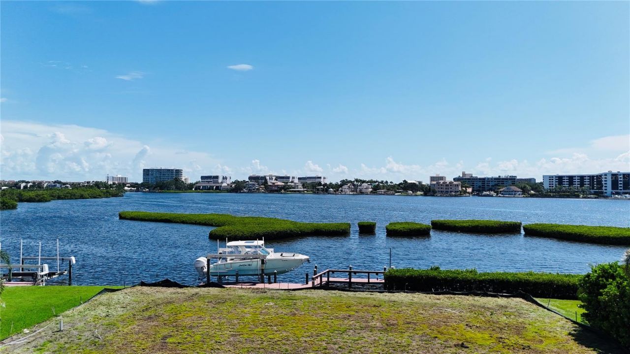 5848 Tidewood Avenue, Sarasota, FL 34231 Photo