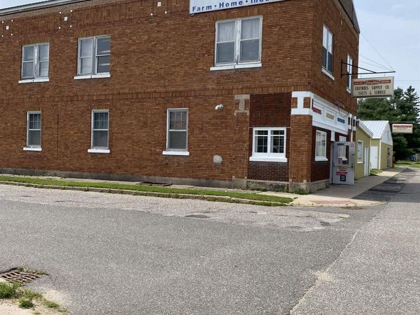 1101 WEST BREEN Avenue, Kingsford, MI 49802