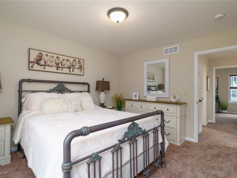3794 Freedom Place, Lorain, OH 44053 Photo 12