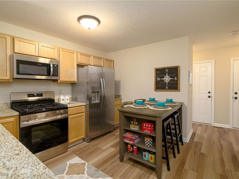 3794 Freedom Place, Lorain, OH 44053 Photo 6