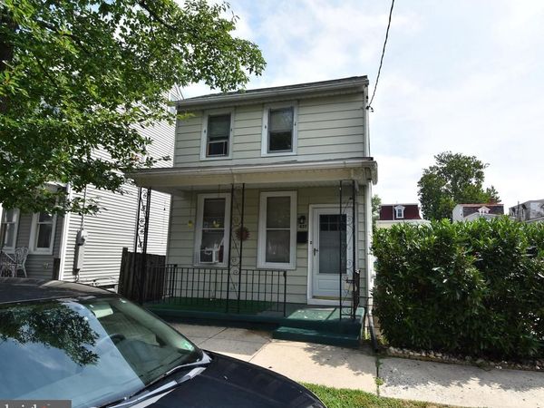 427 WOOD STREET, BURLINGTON, NJ 08016