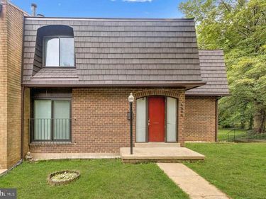 4900 SCHUYLER DRIVE, ANNANDALE, VA 22003