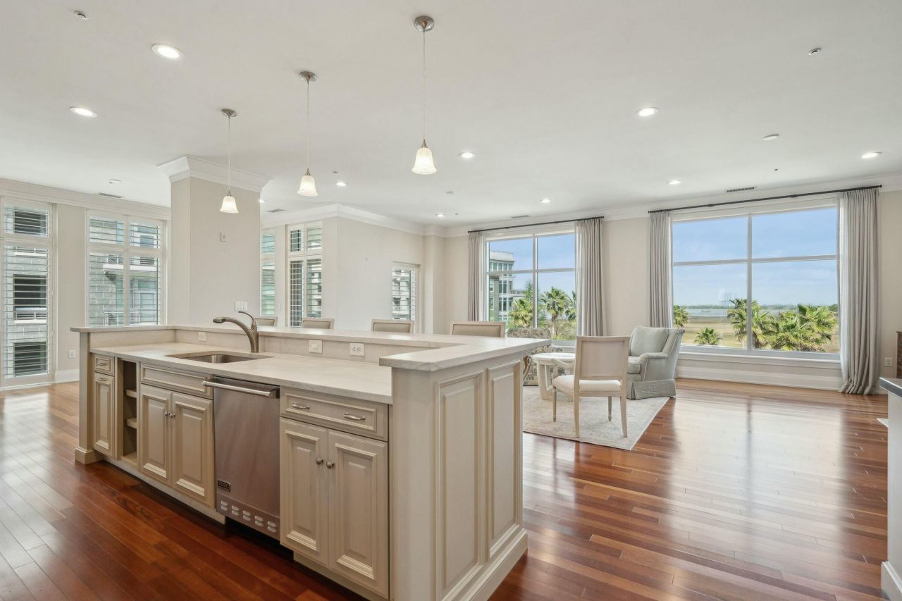 341 Cooper River Drive Photo 14