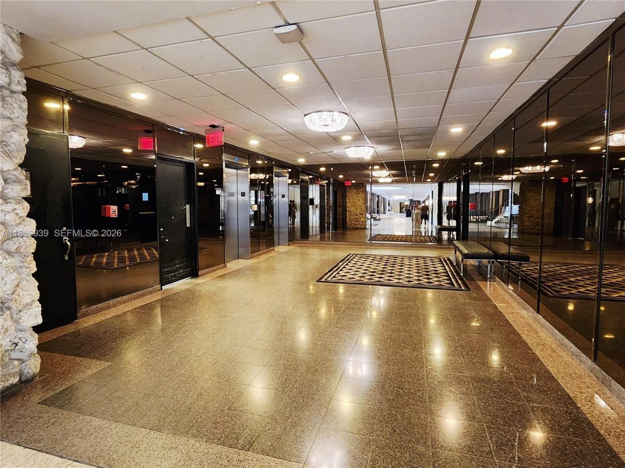 5555 Collins Ave, Unit 9S, Miami Beach, FL 33140 Photo