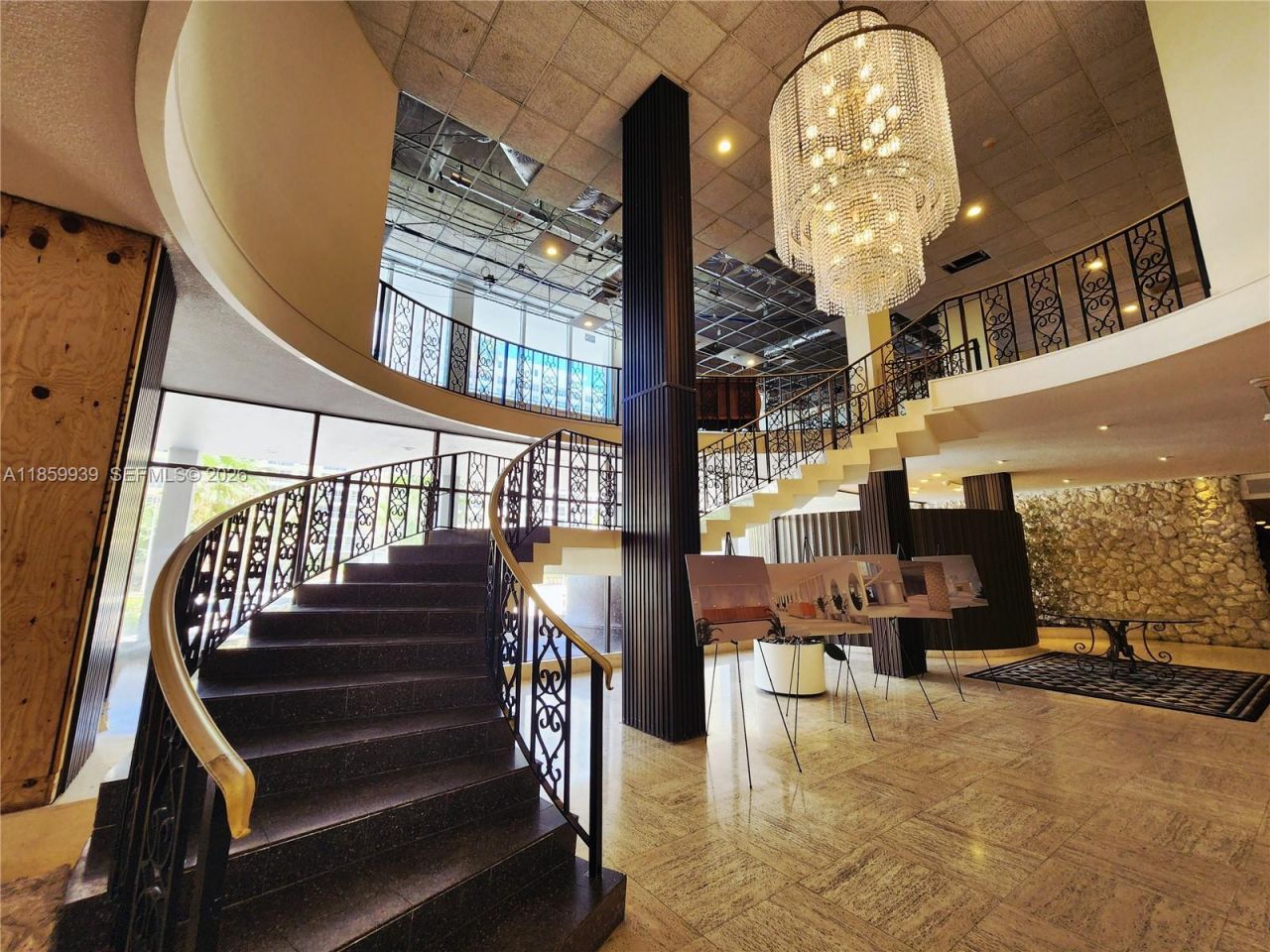 5555 Collins Ave, Unit 9S, Miami Beach, FL 33140 Photo