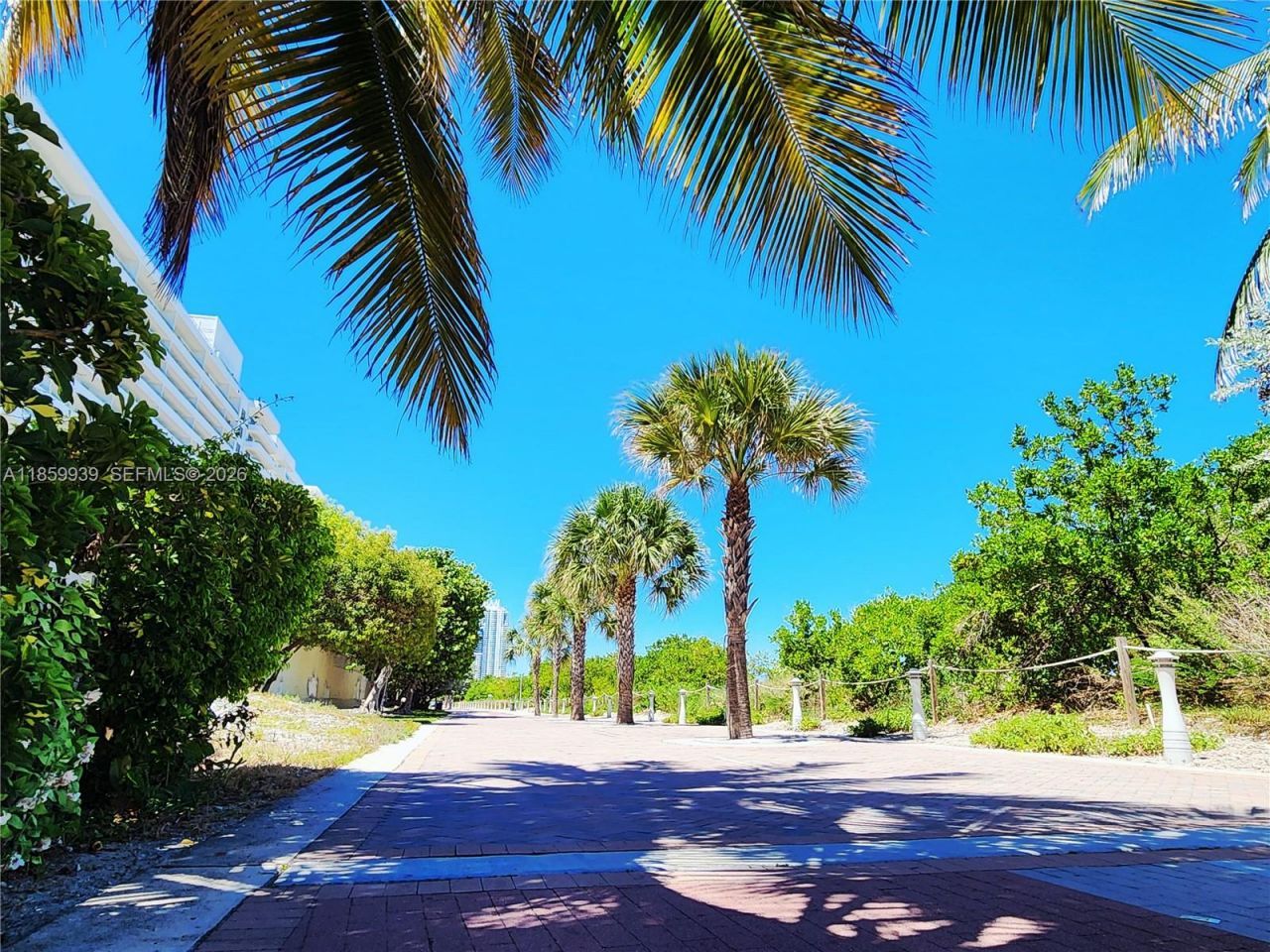 5555 Collins Ave, Unit 9S, Miami Beach, FL 33140 Photo