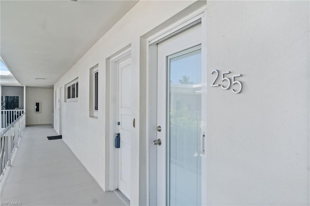 255 3rd Ave S, Unit 255, Naples, FL 34102 Photo