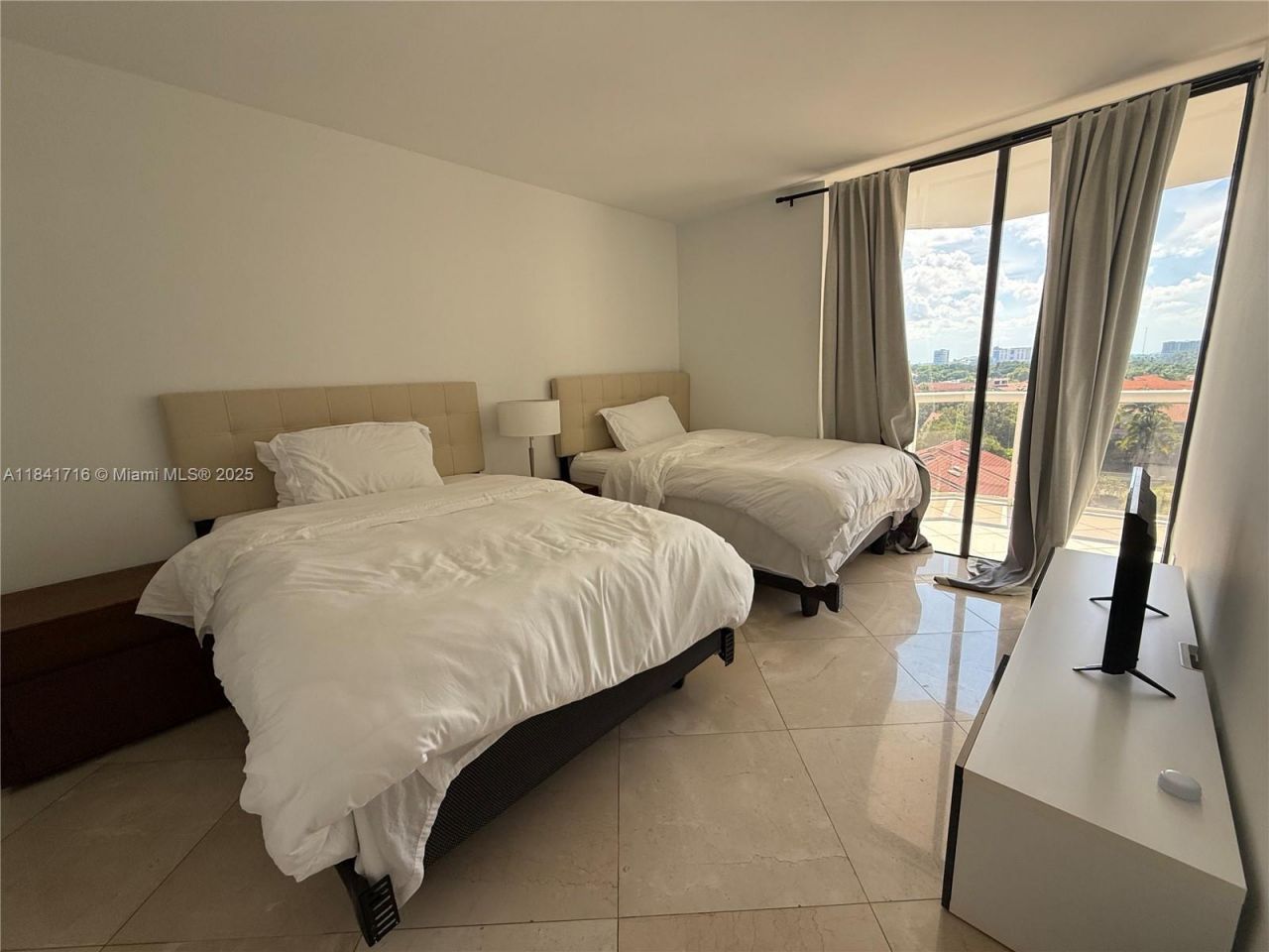 3610 Yacht Club Dr, Unit 713, Aventura, FL 33180 Photo