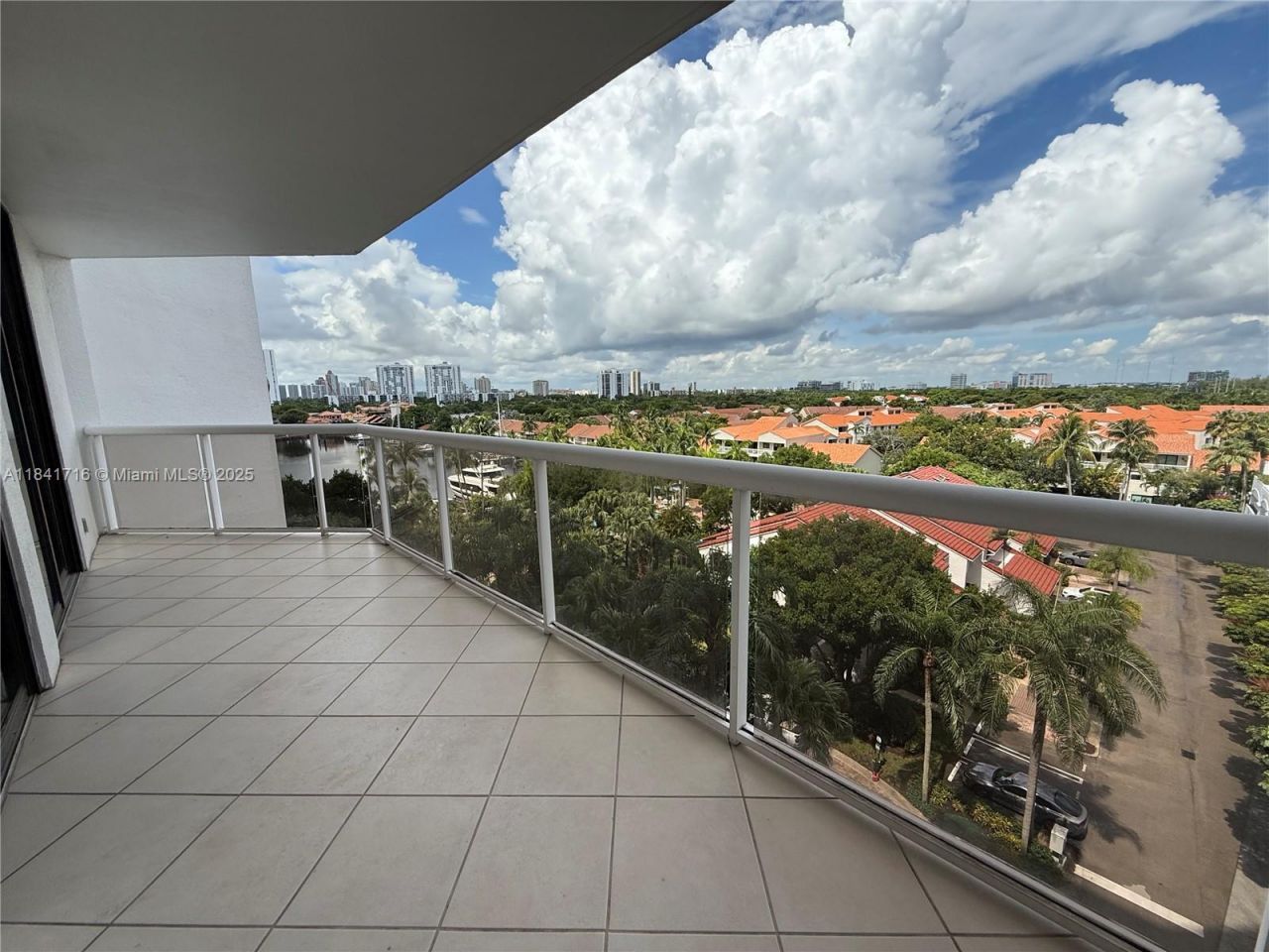 3610 Yacht Club Dr, Unit 713, Aventura, FL 33180 Photo