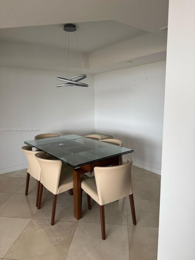 3610 Yacht Club Dr, Unit 713, Aventura, FL 33180 Photo