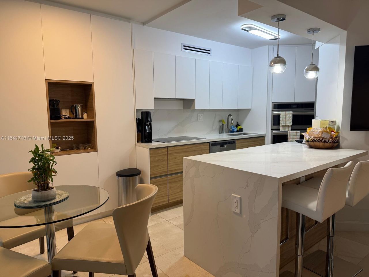 3610 Yacht Club Dr, Unit 713, Aventura, FL 33180 Photo